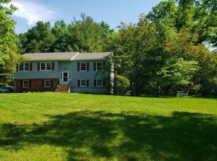 2 Marilyn St, Basking Ridge, NJ 07920