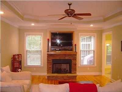 3rd image of 1525 Leighton Dr