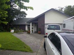 1361 Hillside Dr, Tarpon Springs, FL 34689