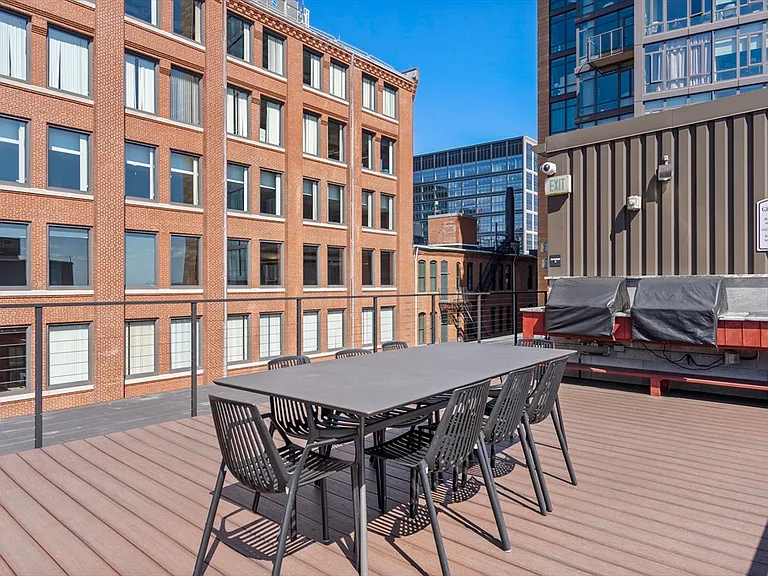 319 A St #510 — Photo 12