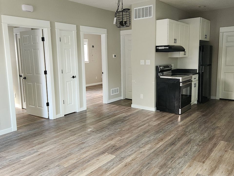 showing 2 bedroom doors