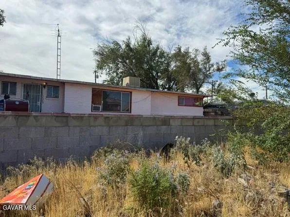 3326 Arthur Ave, Mojave, CA 93501
