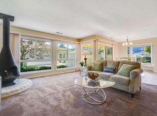 210 White Oak Dr, Santa Rosa, CA 95409