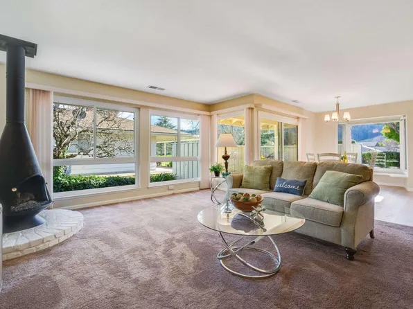 210 White Oak Drive, Santa Rosa, CA 95409