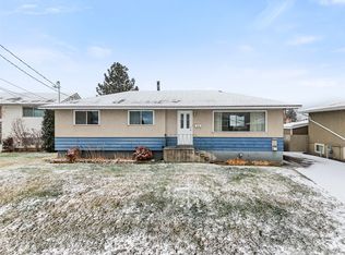 919 Cranbrook Pl, Kamloops, BC V2B 2A8