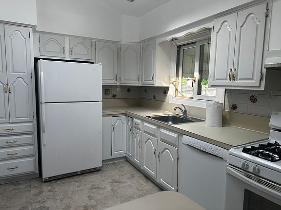 3rd image of 46 Haverford Rd