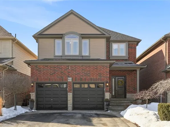 85 Carlson St, Hamilton, ON L8J 0B7
