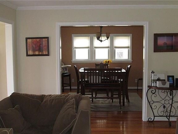 5th image of 722 Cherry St