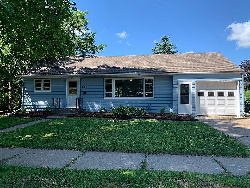 Gorgeous home in Viroqua!