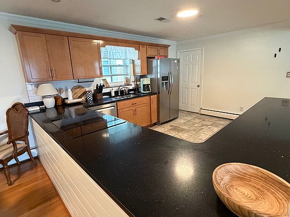 5th image of 601 45th St SE