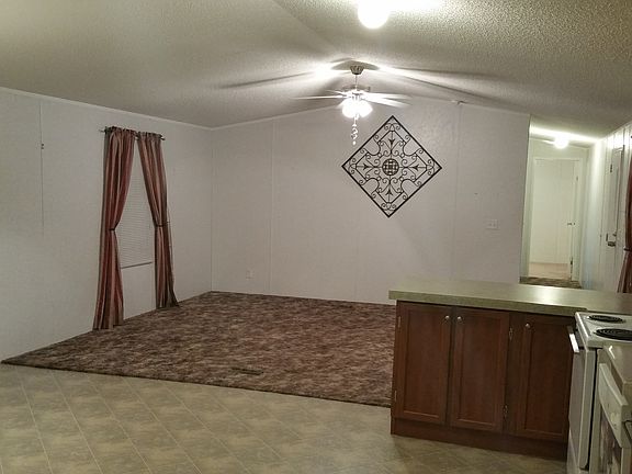 3rd image of 160 Brianna Ct
