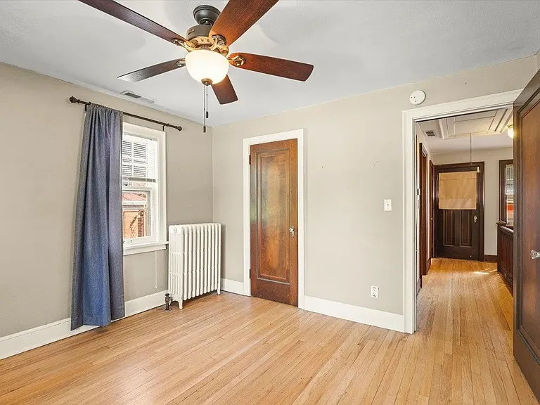 117 N Highland Ave — Photo 22