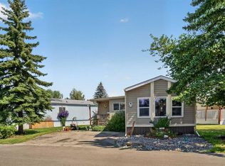 353 Burroughs Cir NE, Calgary, AB T1Y6K8