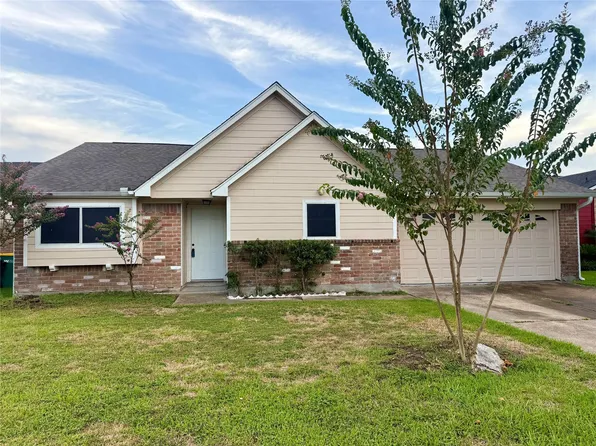 12546 Chalmette St, Houston, TX 77015
