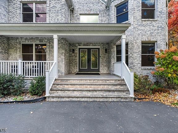 3rd image of 1993 Amwell Rd