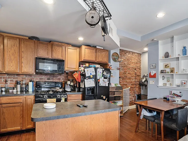 146 Vassar St #3 — Photo 2