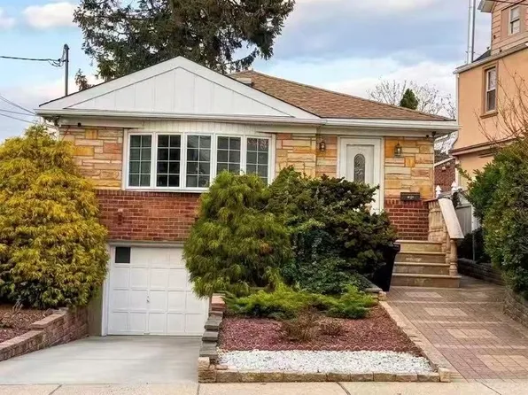 2643 211th Street, Bayside, NY 11360