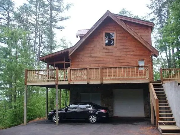 392 Hawk Hill Ln, Lakemont, GA 30552