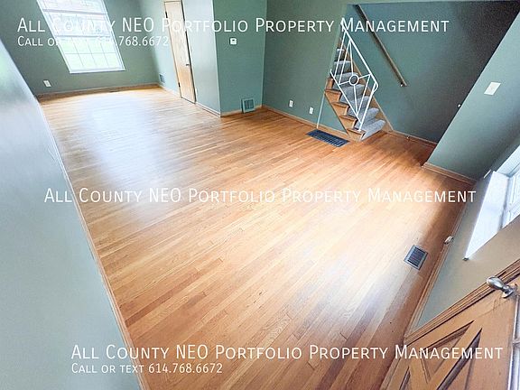 3rd image of 2139 Ridgeview Rd