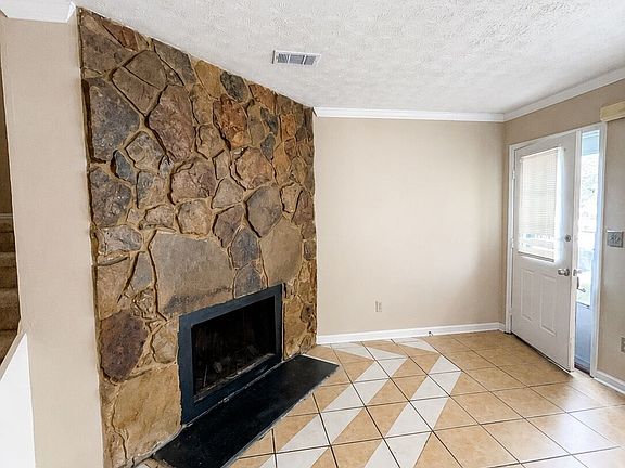 3rd image of 6714 Colchester Pl