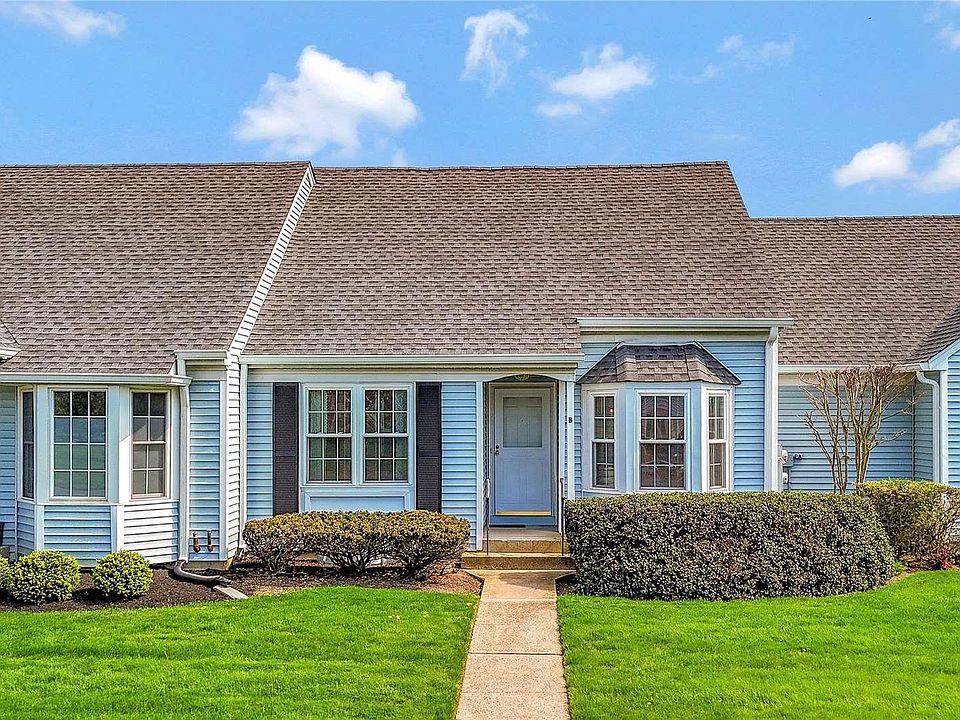 1st image of 2555 Youngs Avenue #17B