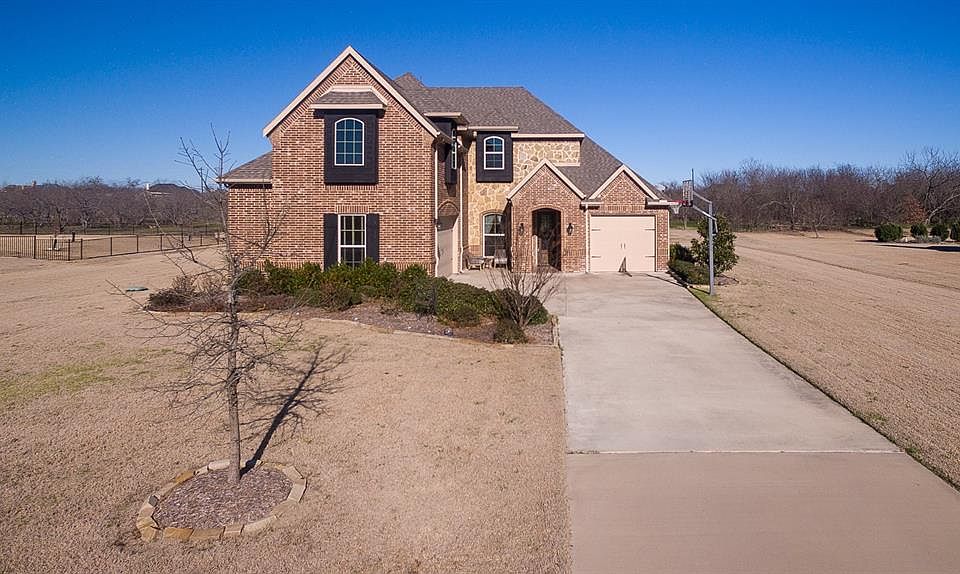 1st image of 4035 Bridgecreek Dr