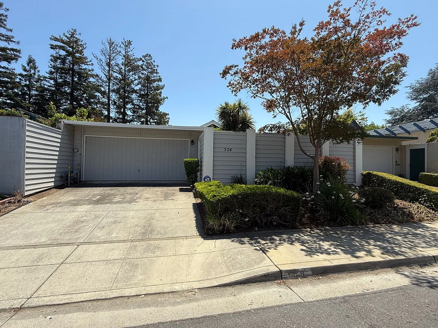 Sunnyvale - Beautiful update home in Desirable Neighborhood close to desirable Cupertino schools... — Photo 1