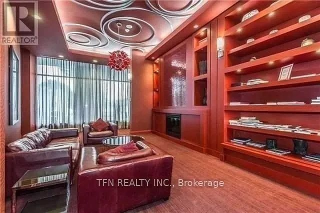 5793 Yonge St — Photo 10