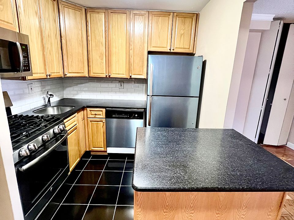 1st image of 14016 34th Ave APT 501
