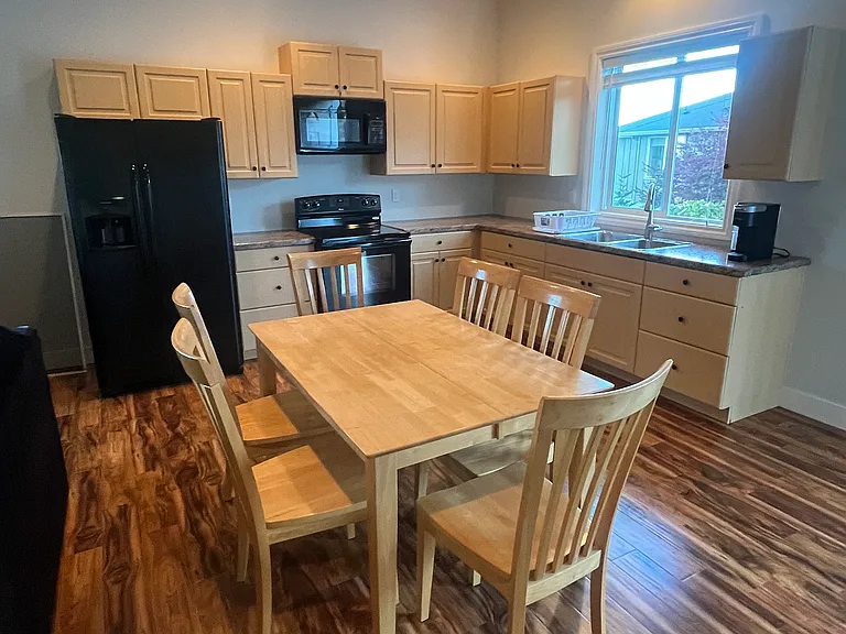 SW Conifer Dr — Photo 7