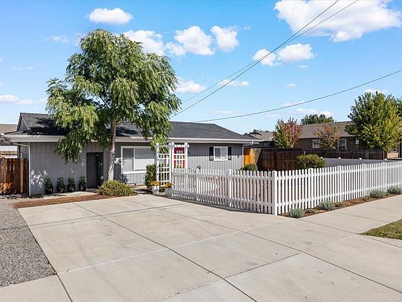 3rd image of 1254 Maple Park Dr