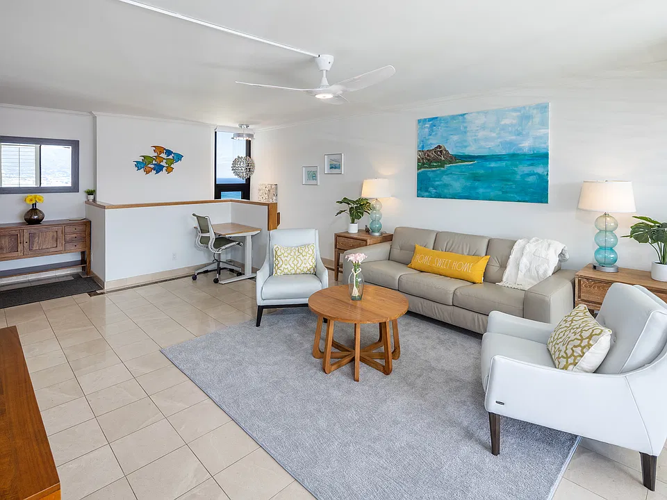 4101 Floor Living room, oceanside
