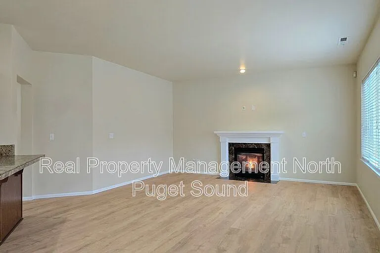 7620 13th St SE — Photo 5