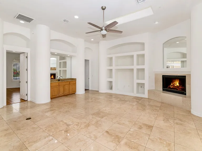 11139 E Cannon Dr — Photo 6