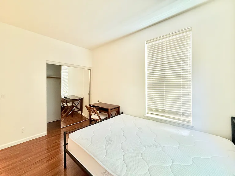 863 Dederick Ct — Photo 30