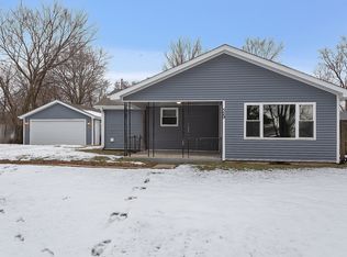 329 Cameron Ave, Lockport, IL 60441