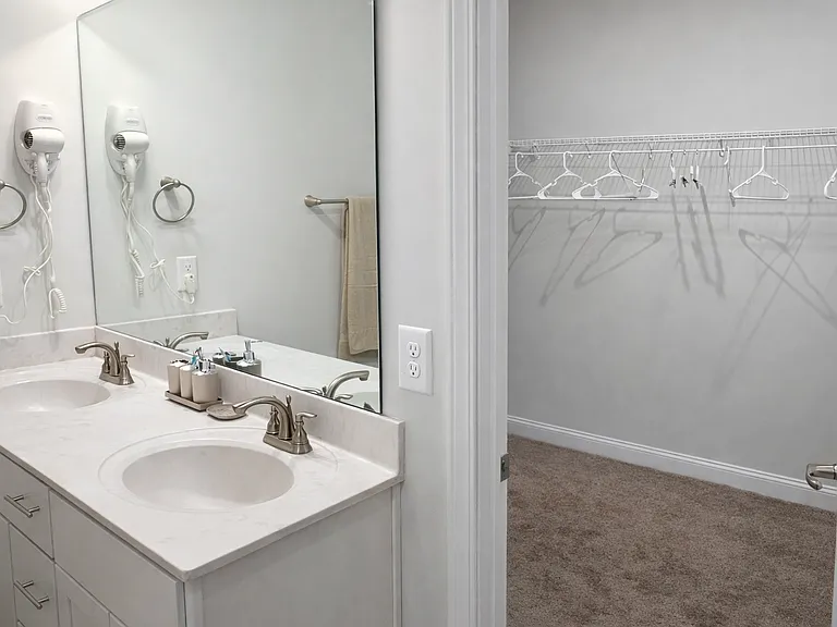 182 Hillmont Dr — Photo 11