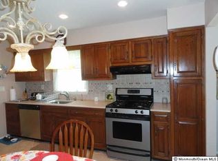 330 Grant Ave, Eatontown, NJ 07724