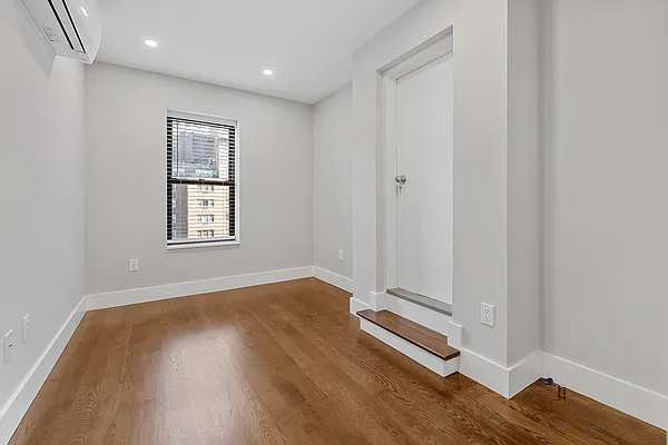 Rented by REAL New York | media 2