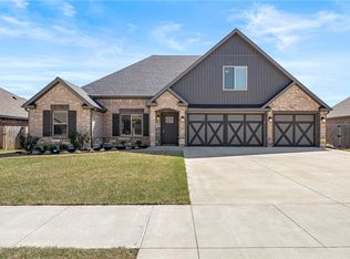 1057 Ruscello Ave, Springdale, AR 72762