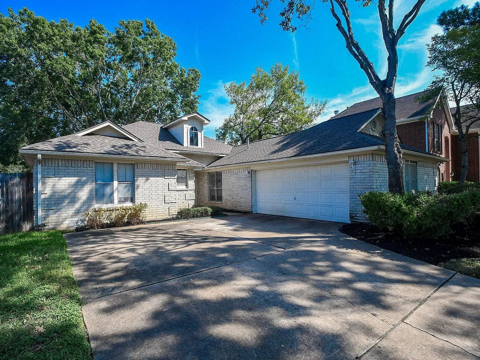 3 bed, 2.0 bath, 1351 sqft, $1,850 — Photo 1