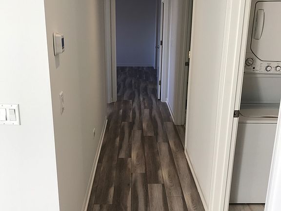 5th image of 2535 W Fullerton Ave #404