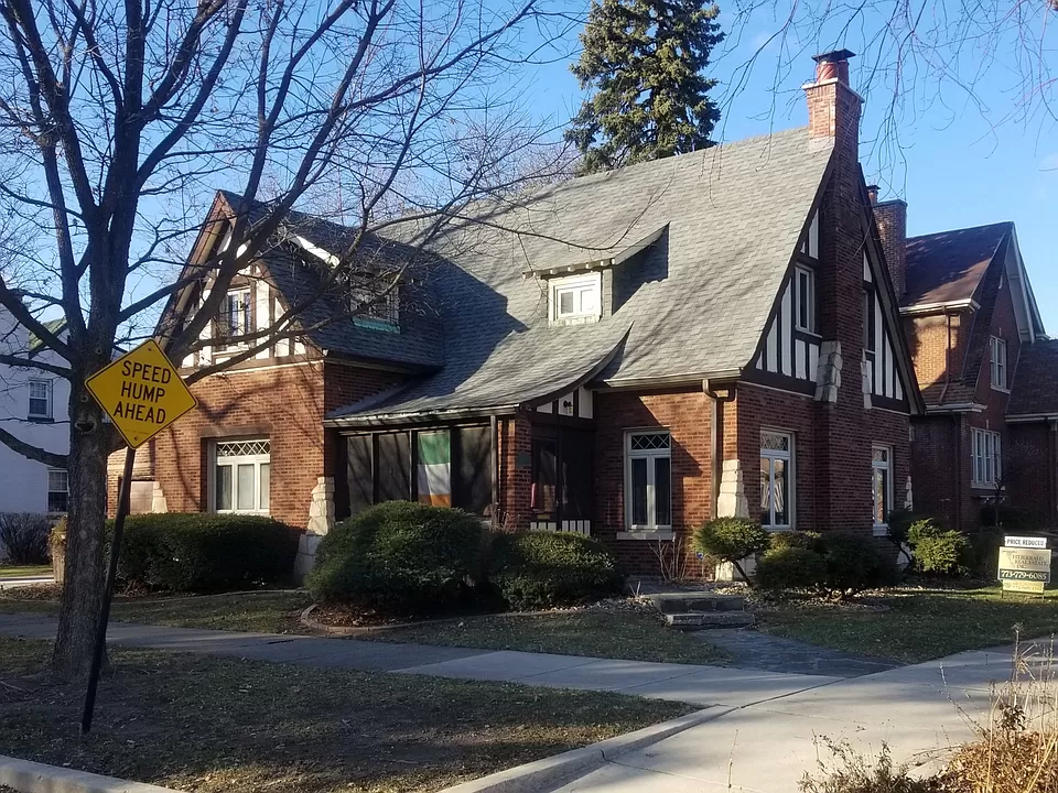 11370 S Oakley Ave, Chicago, IL 60643 | Zillow