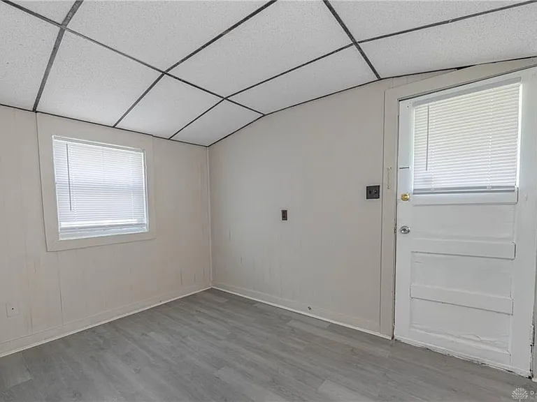 539 S Monroe St — Photo 6
