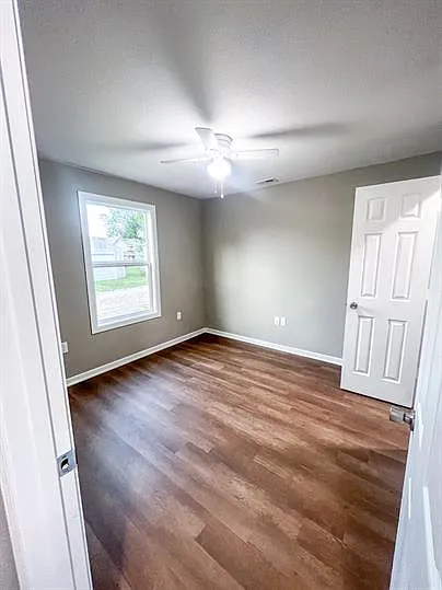 717 E Culton St #B — Photo 5