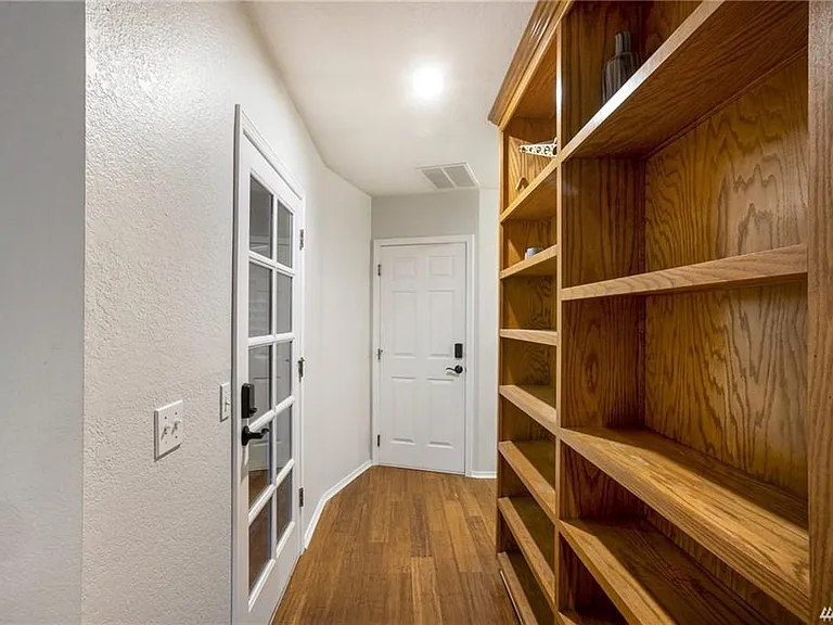11922 Issaquah Hobart Rd SE — Photo 29