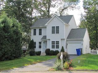 15 Edgewood Rd, Wethersfield, CT 06109