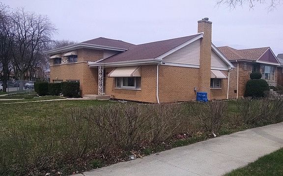 2nd image of 8222 W Forest Preserve Ave