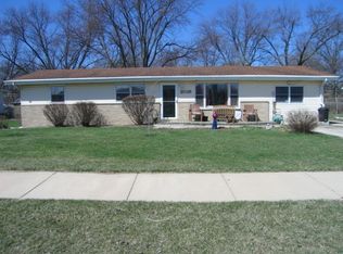 3015 Lowe Rd, Kankakee, IL 60901