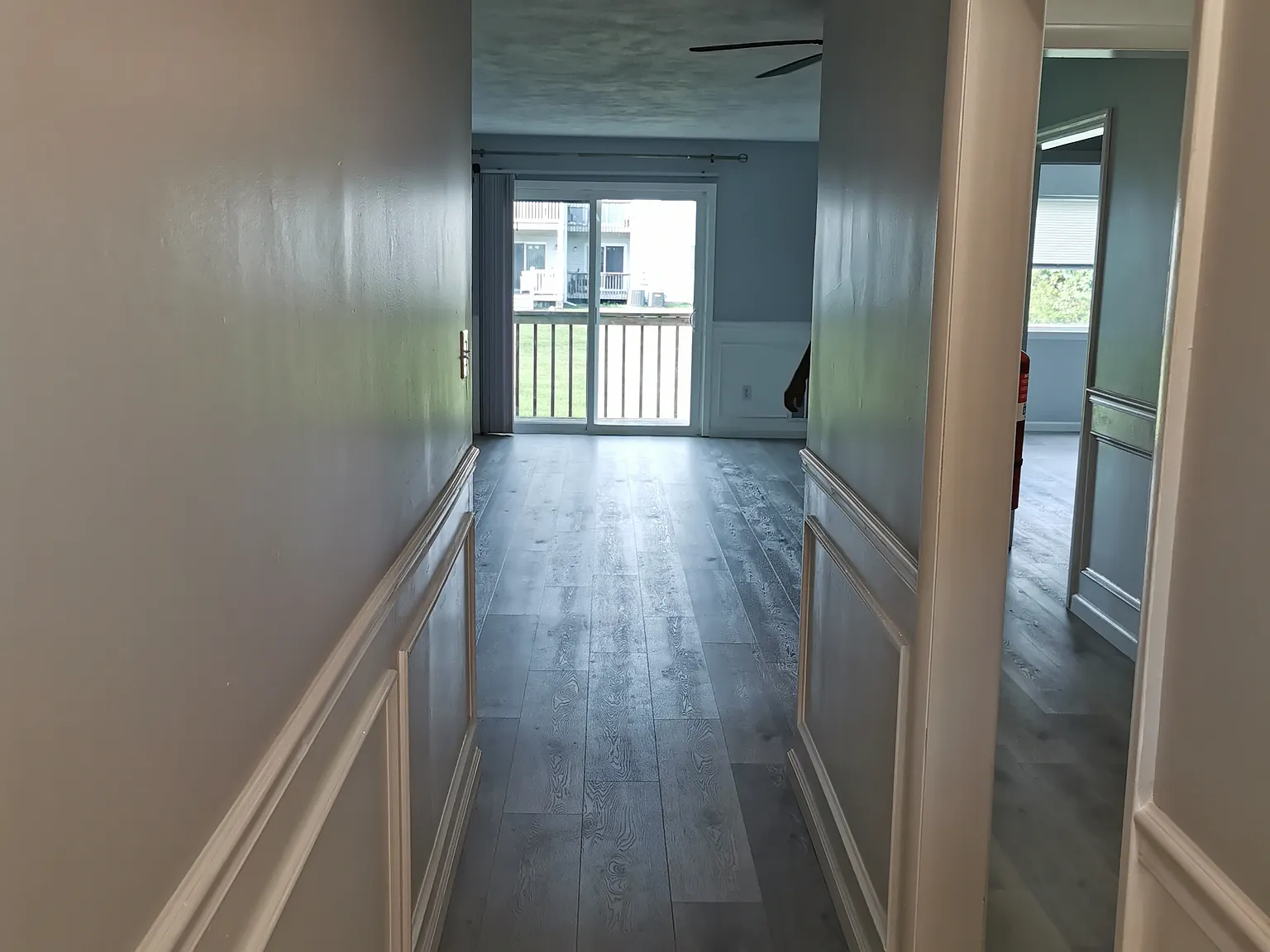 2 bed, 907 sqft, $1,980 — Photo 4